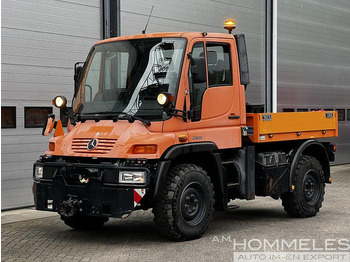 Kuorma-auto UNIMOG U300