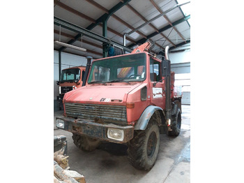 Nosturiauto UNIMOG