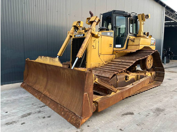 Puskutraktori CATERPILLAR D6T