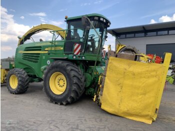 Itsekulkeva silppuri JOHN DEERE 7700