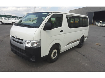 Minibussi TOYOTA