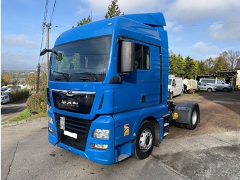 Vetopöytäauto MAN TGX 18.460