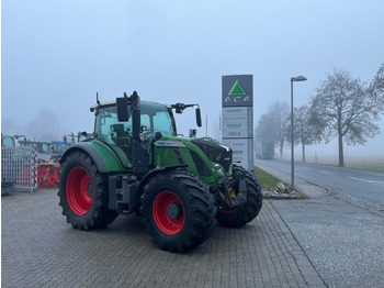 Traktori FENDT 724 Vario