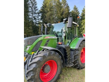 Traktori FENDT 724 Vario