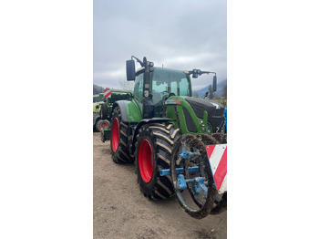 Traktori FENDT 724 Vario