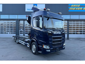 Nosturiauto, Konttialus/ Vaihtokuormatilat kuorma-auto Scania R450 6x2 BDF HMF2120-5: kuva Nosturiauto, Konttialus/ Vaihtokuormatilat kuorma-auto Scania R450 6x2 BDF HMF2120-5