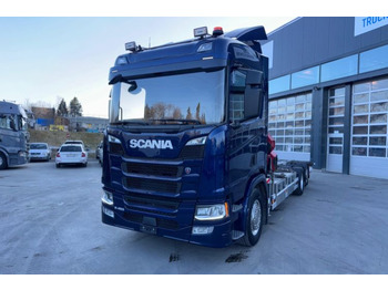 Nosturiauto, Konttialus/ Vaihtokuormatilat kuorma-auto Scania R450 6x2 BDF HMF2120-5: kuva Nosturiauto, Konttialus/ Vaihtokuormatilat kuorma-auto Scania R450 6x2 BDF HMF2120-5