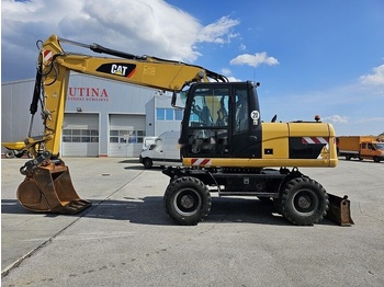 Pyöräalustainen kaivinkone CATERPILLAR M315D