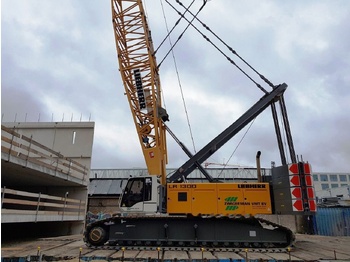 Telaketjunosturi LIEBHERR