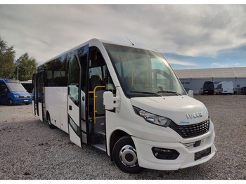 Minibussi IVECO Daily