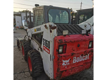 Liukuohjattu kuormaaja BOBCAT S160