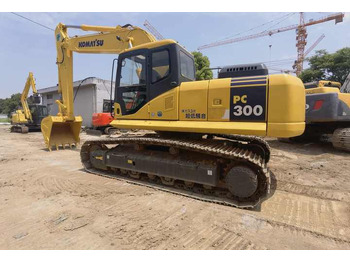 Telakaivukone Automation Used komatsu pc300-7 excavator second hand ecvacators cheap price used komatsu  for hot sale: kuva Telakaivukone Automation Used komatsu pc300-7 excavator second hand ecvacators cheap price used komatsu  for hot sale