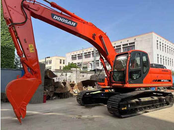 Telakaivukone Original Korea Doosan Used Excavator 30 Ton Doosan DX300LC Crawler Excavator For Sale: kuva Telakaivukone Original Korea Doosan Used Excavator 30 Ton Doosan DX300LC Crawler Excavator For Sale