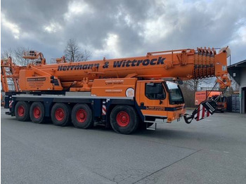 Kaikki maastonosturi LIEBHERR