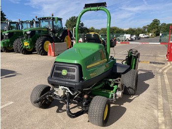 Uusi Ruohonleikkuri John Deere 7500AE Fairway Mower: kuva Uusi Ruohonleikkuri John Deere 7500AE Fairway Mower