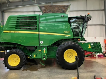 Leikkuupuimuri JOHN DEERE T670