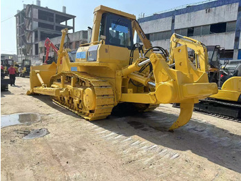 Puskutraktori KOMATSU D155