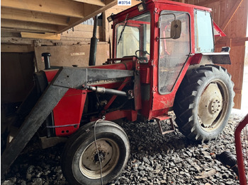 Traktori MASSEY FERGUSON 1000 series