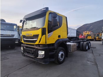 Lava-kuorma-auto IVECO Stralis HI-WAY