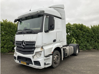 Vetopöytäauto Mercedes-Benz Actros 1840 Euro6: kuva Vetopöytäauto Mercedes-Benz Actros 1840 Euro6