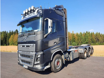 Puuauto VOLVO FH 750