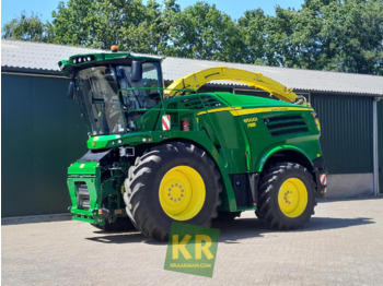 Itsekulkeva silppuri JOHN DEERE 8500