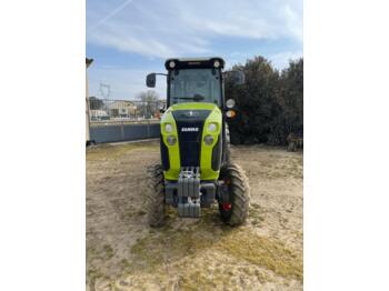 Traktori CLAAS nexos 230 ve: kuva Traktori CLAAS nexos 230 ve