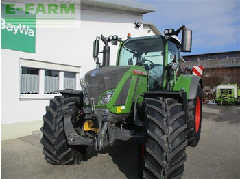 Traktori FENDT 800 Vario