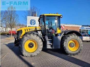 Traktori JCB Fastrac 4220