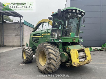 Itsekulkeva silppuri JOHN DEERE 7500