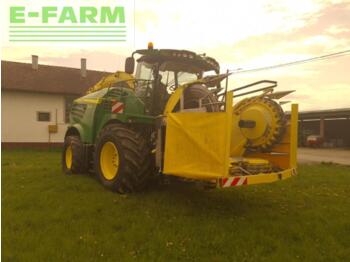 Itsekulkeva silppuri JOHN DEERE 8600