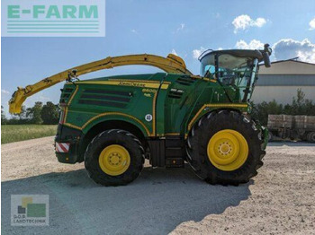 Itsekulkeva silppuri JOHN DEERE 8600