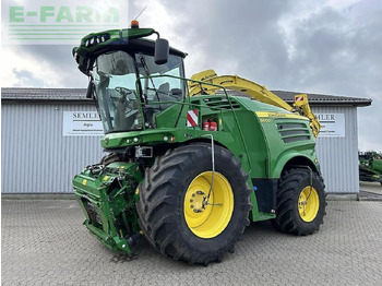 Itsekulkeva silppuri JOHN DEERE 8600