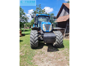 Traktori NEW HOLLAND T7050