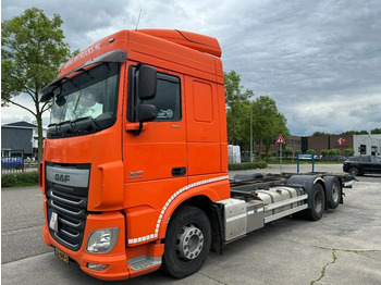 Konttialus/ Vaihtokuormatilat kuorma-auto DAF XF 440