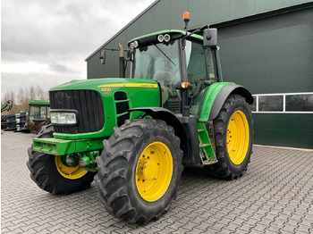 Traktori JOHN DEERE 6930