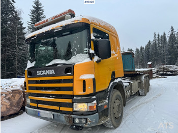 Koukkulava kuorma-auto SCANIA P124