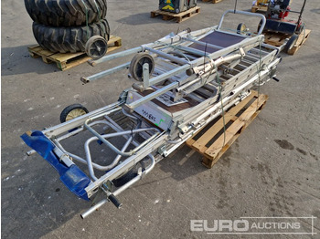 Rakennustarvikkeet Pallet of Ladders: kuva Rakennustarvikkeet Pallet of Ladders