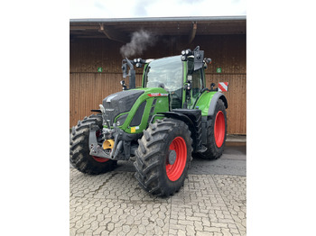 Traktori FENDT 724 Vario