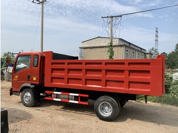 Kippiauto kuorma-auto kuljetusta varten siilo SINOTRUK Howo Dump truck 4x2: kuva Kippiauto kuorma-auto kuljetusta varten siilo SINOTRUK Howo Dump truck 4x2