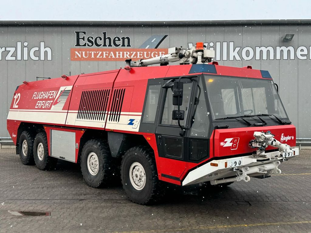 Kuorma-auto MAN 38.000 VFAEG 8x8 Flugfeldlöschfahrzeug | Ziegler: kuva Kuorma-auto MAN 38.000 VFAEG 8x8 Flugfeldlöschfahrzeug | Ziegler