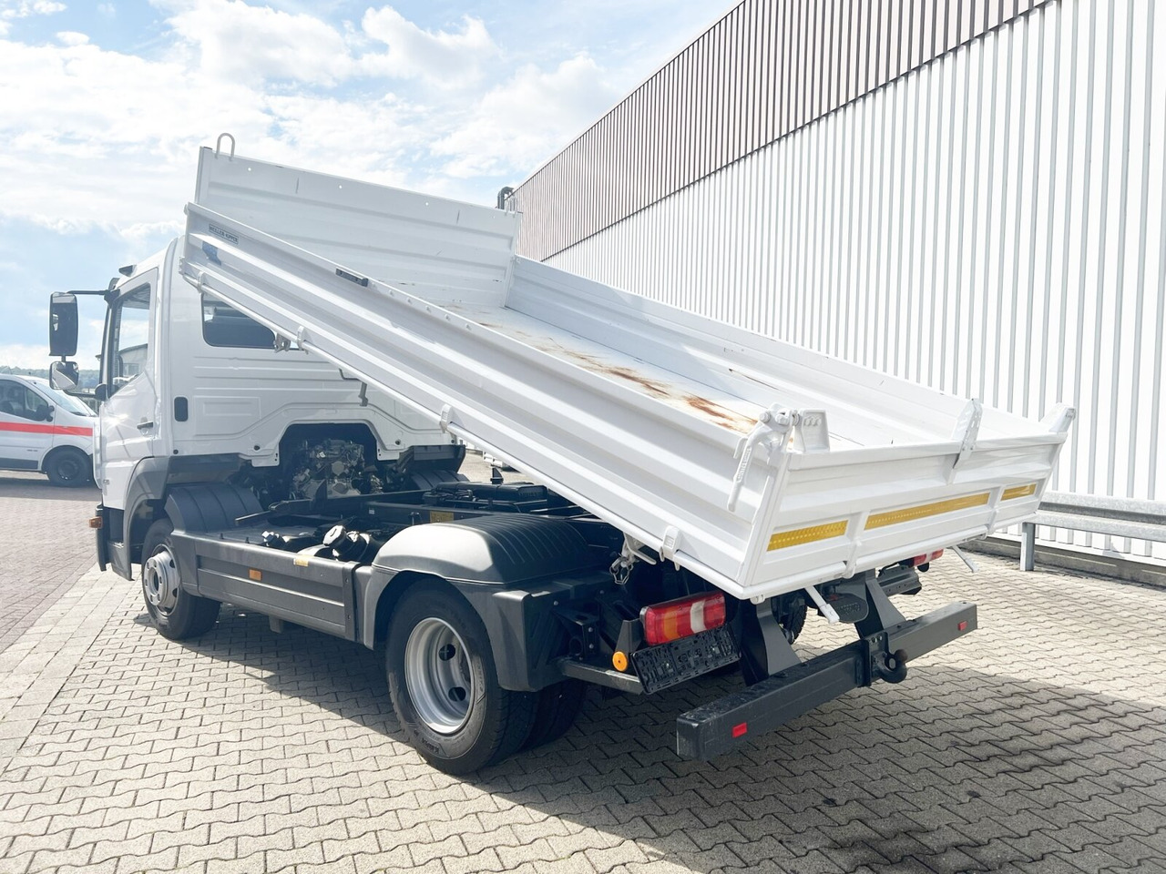 Kippiauto kuorma-auto Mercedes-Benz Atego 818 K 4x2 Atego 818 K 4x2, 2x AHK, Meiller-Kipper, mehrfach Vorhanden!: kuva Kippiauto kuorma-auto Mercedes-Benz Atego 818 K 4x2 Atego 818 K 4x2, 2x AHK, Meiller-Kipper, mehrfach Vorhanden!