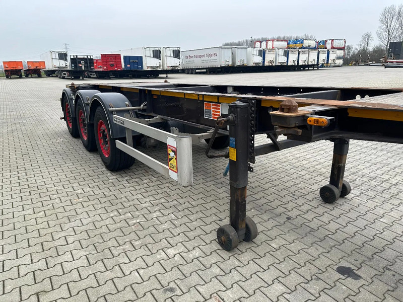 Konttialus/ Vaihtokuormatilat puoliperävaunu Burg 20FT ADR (EX/II, EX/III, FL, AT) Chassis, Empty weight : 3.690kg, SAF INTRADISC, 2x Liftaxle, NL-chassis, APK/ADR: 06-2025: kuva Konttialus/ Vaihtokuormatilat puoliperävaunu Burg 20FT ADR (EX/II, EX/III, FL, AT) Chassis, Empty weight : 3.690kg, SAF INTRADISC, 2x Liftaxle, NL-chassis, APK/ADR: 06-2025