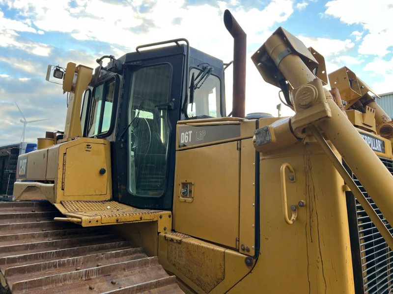 Puskutraktori Cat D6T LGP: kuva Puskutraktori Cat D6T LGP