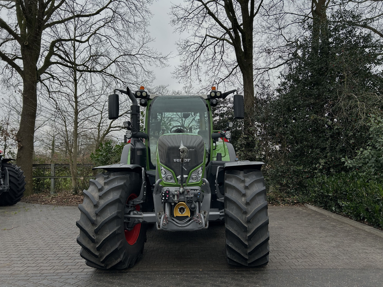 Traktori Fendt 724 Vario Gen6 ProfiPlus setting 2: kuva Traktori Fendt 724 Vario Gen6 ProfiPlus setting 2