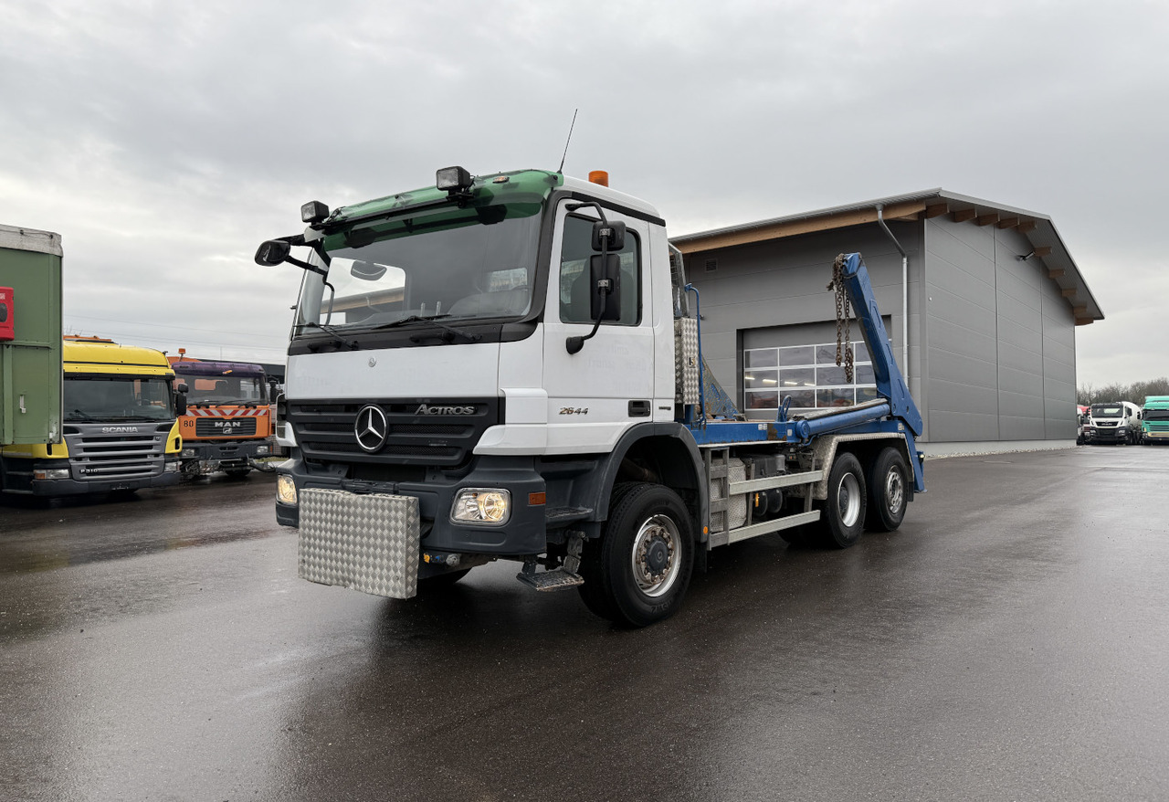 Nostovarsi-vaihtolavakuorma kuorma-auto MERCEDES-BENZ-ACTROS-2644/Welaki: kuva Nostovarsi-vaihtolavakuorma kuorma-auto MERCEDES-BENZ-ACTROS-2644/Welaki