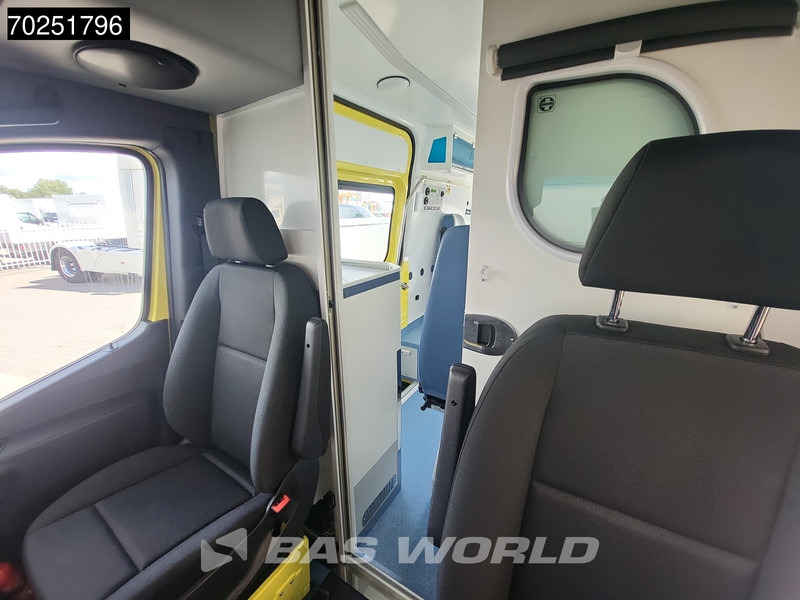 Uusi Ambulanssi Mercedes-Benz Sprinter 319 CDI Automaat L2H2 New! Ambulance Ziekenwagen Rettungswagen Krankenwagen 10m3 Airco Cruise control: kuva Uusi Ambulanssi Mercedes-Benz Sprinter 319 CDI Automaat L2H2 New! Ambulance Ziekenwagen Rettungswagen Krankenwagen 10m3 Airco Cruise control