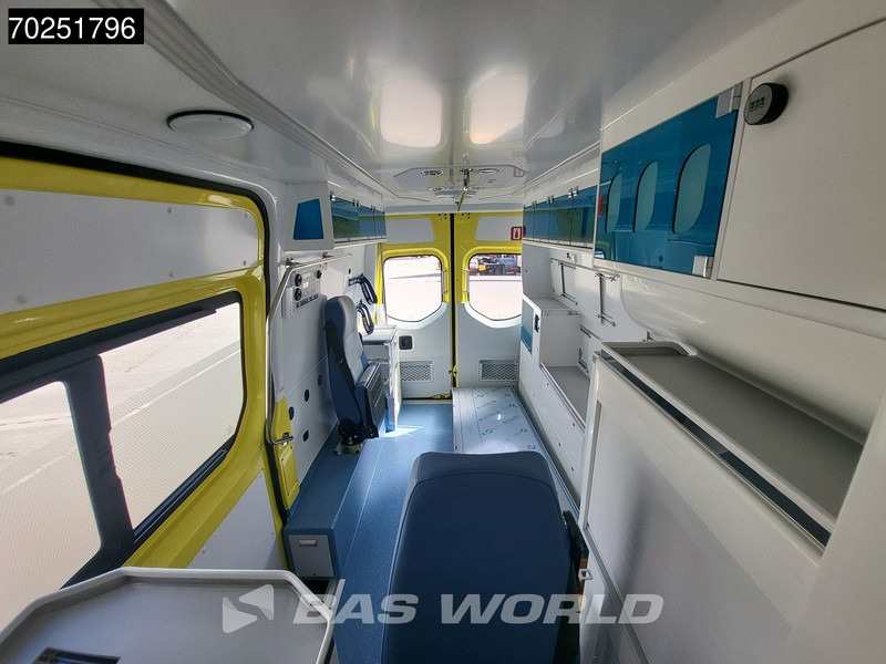 Uusi Ambulanssi Mercedes-Benz Sprinter 319 CDI Automaat L2H2 New! Ambulance Ziekenwagen Rettungswagen Krankenwagen 10m3 Airco Cruise control: kuva Uusi Ambulanssi Mercedes-Benz Sprinter 319 CDI Automaat L2H2 New! Ambulance Ziekenwagen Rettungswagen Krankenwagen 10m3 Airco Cruise control