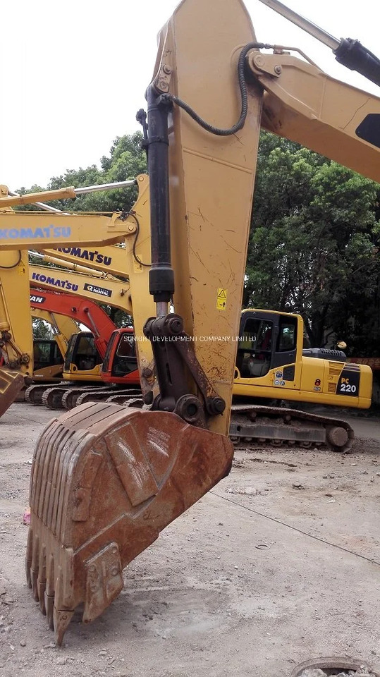 Telakaivukone 20 Ton Japan Original Caterpillar Cralwer Excavator 320d, Used Japan Excavator Cat 320d 325D 330d in Cheap Price: kuva Telakaivukone 20 Ton Japan Original Caterpillar Cralwer Excavator 320d, Used Japan Excavator Cat 320d 325D 330d in Cheap Price