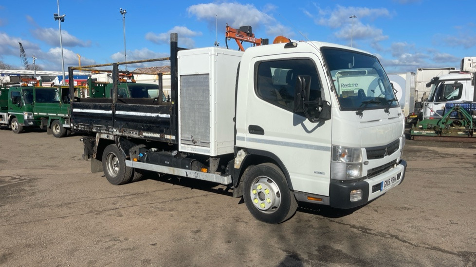 Kippiauto kuorma-auto FUSO CANTER 7C15 EURO 6: kuva Kippiauto kuorma-auto FUSO CANTER 7C15 EURO 6